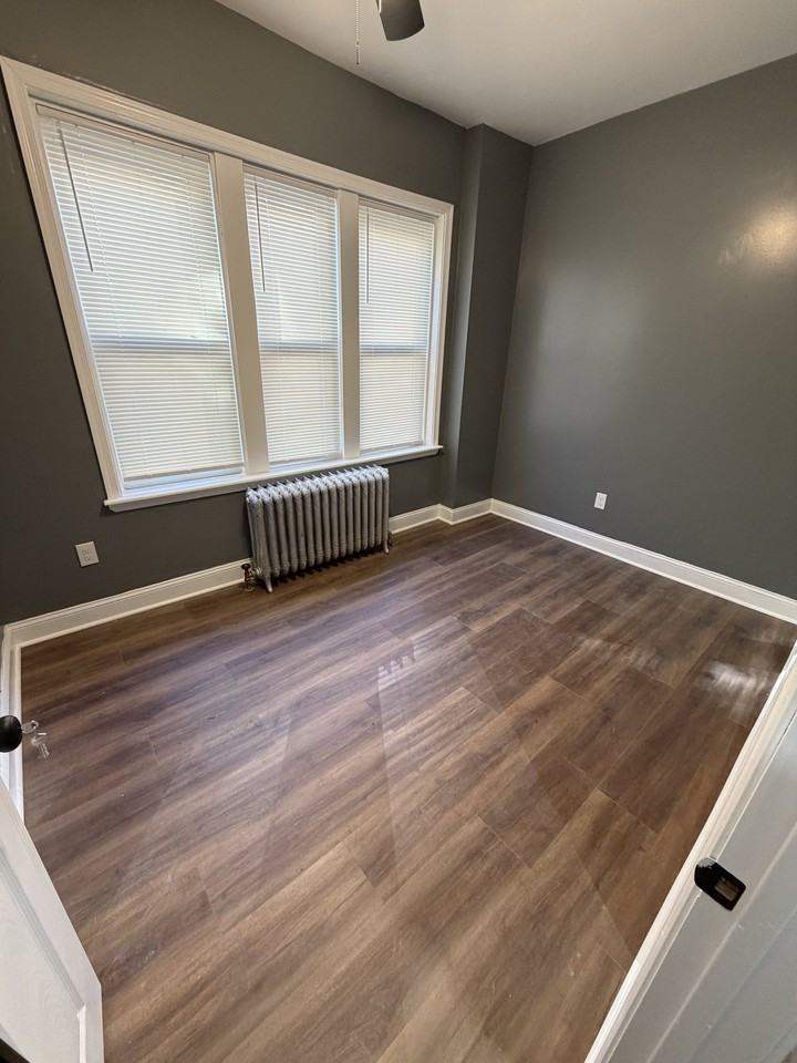5614 N 4th St #1stFL - Photo 3 of 13