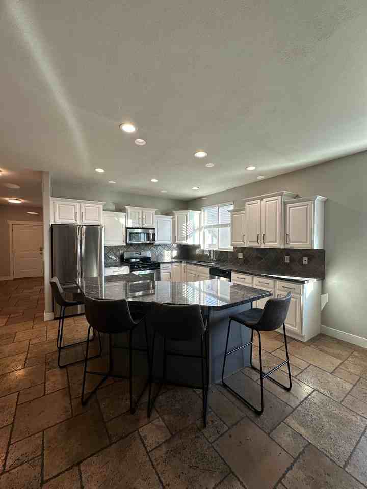 2663 N Double Eagle Dr - Photo 2 of 20
