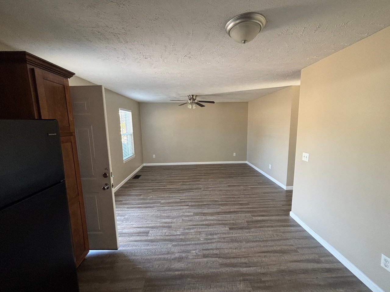 30 Clark Ln #30 - Photo 6 of 12