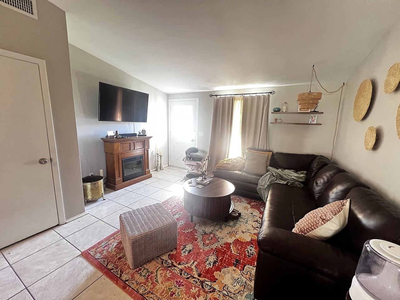 10897 Tarin Dr - Photo 3 of 15