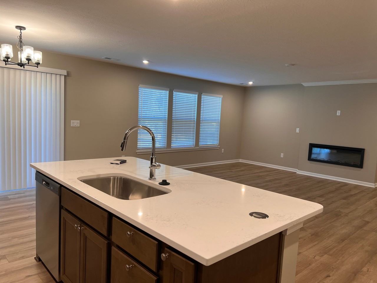 3391 Fall Leaf Ct - Photo 5 of 13