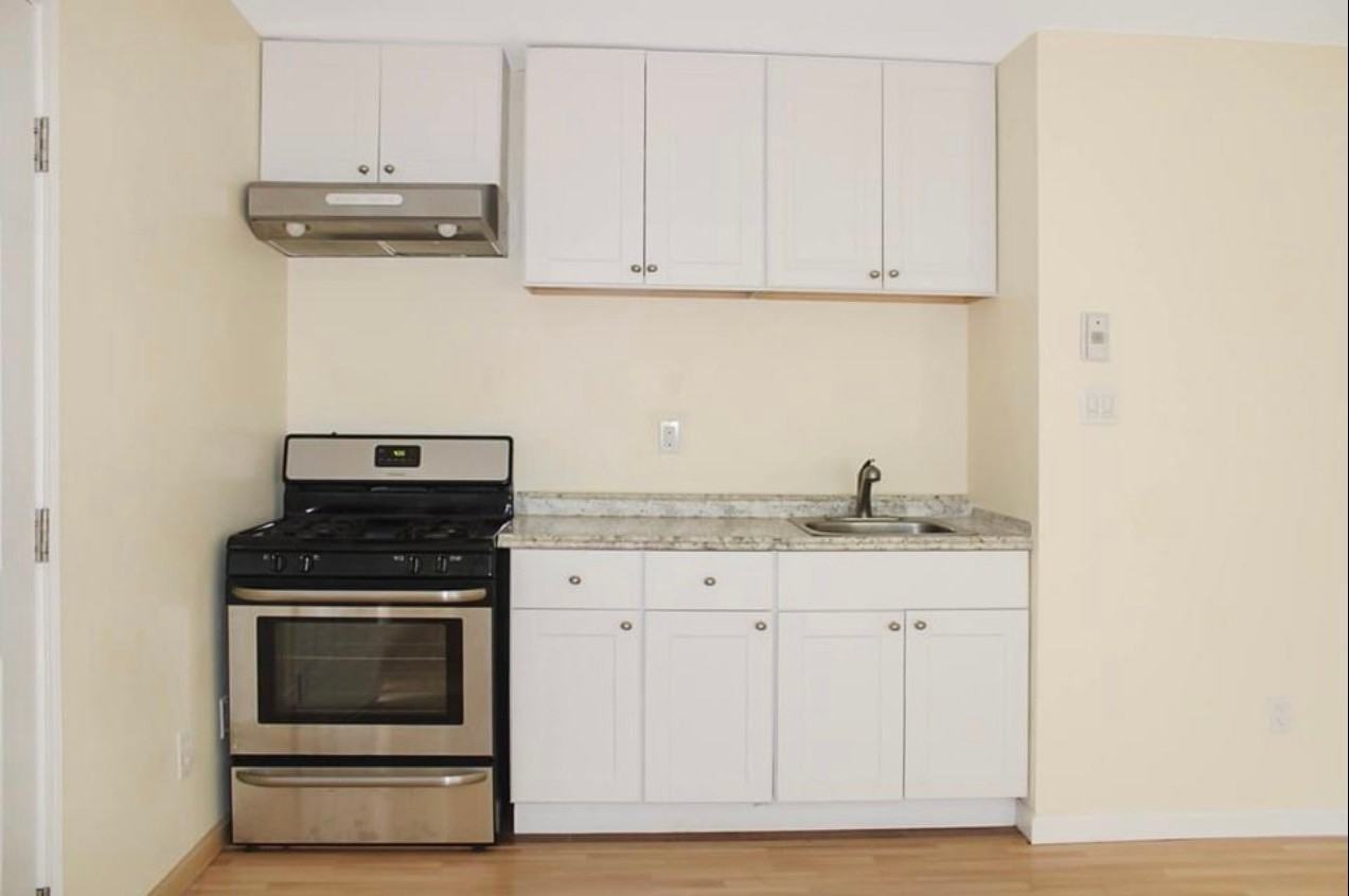 1526 Valley High Ave #1 - Photo 3 of 9