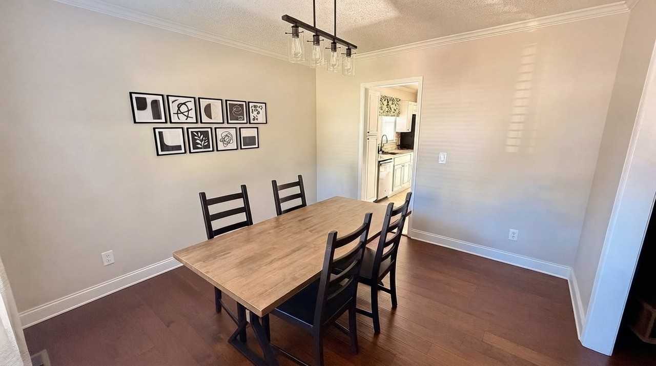 9 Verdun Ave - Photo 6 of 11