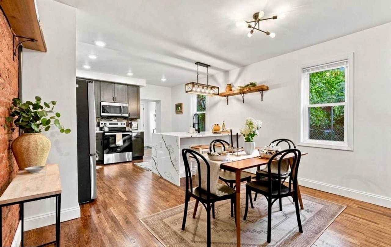 513 Spruce St - Photo 5 of 17