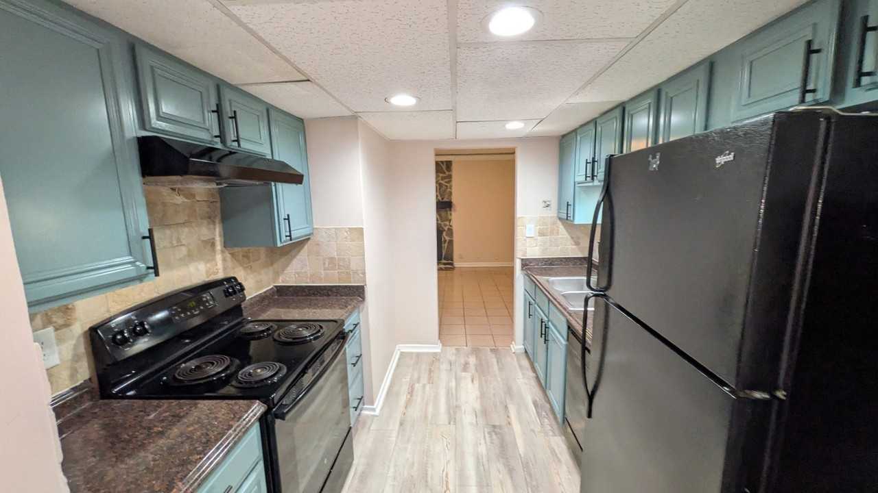 6439 Baker Ct #B - Photo 4 of 15