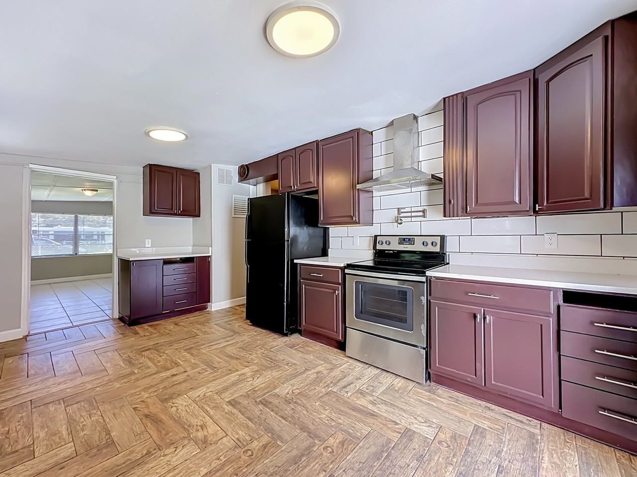 10540 Suomi St - Photo 6 of 19