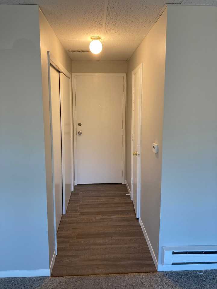 838 N Western Ave #2 - Photo 3 of 11