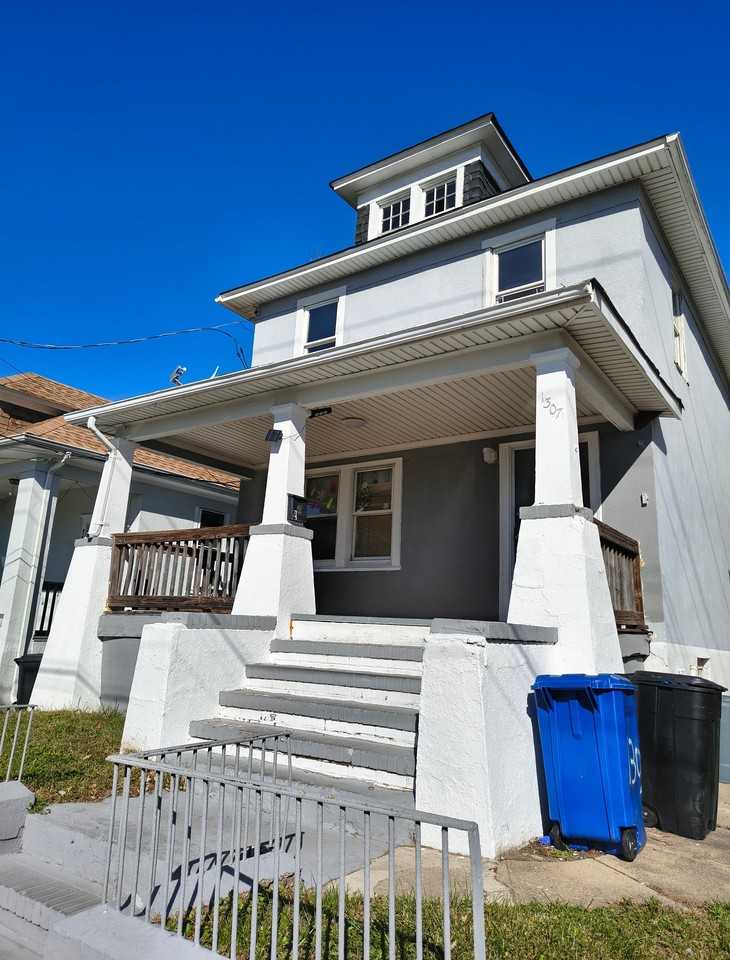 1307 Bangs Ave #2 - Photo 2 of 8