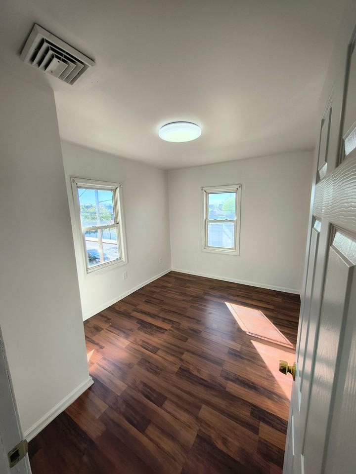 1307 Bangs Ave #2 - Photo 4 of 8