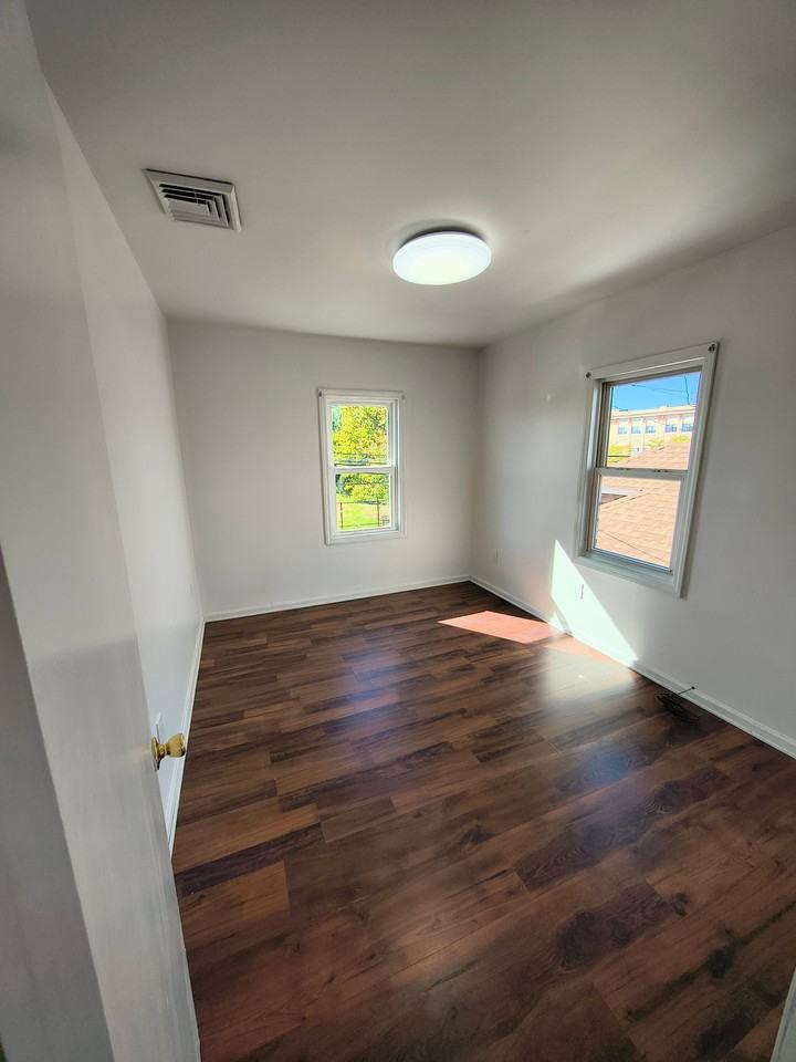 1307 Bangs Ave #2 - Photo 5 of 8