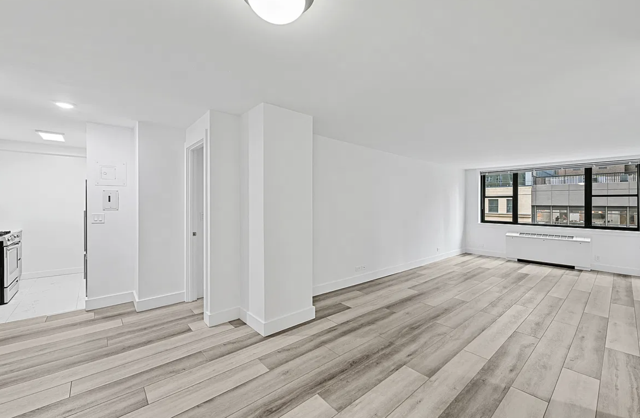 337 W 55th St #PH - Photo 3 of 9