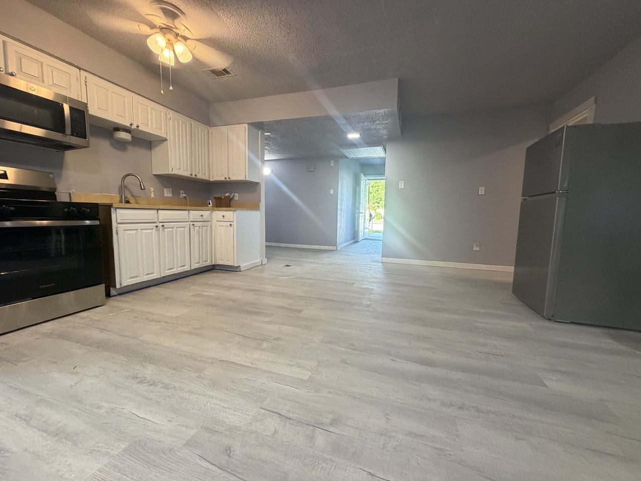 3501 Daniel Dr #1 - Photo 4 of 32