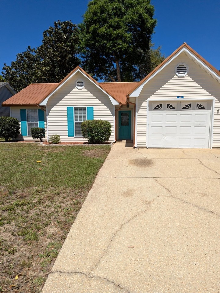 162 Meadowbrook Ct - Photo 3 of 38
