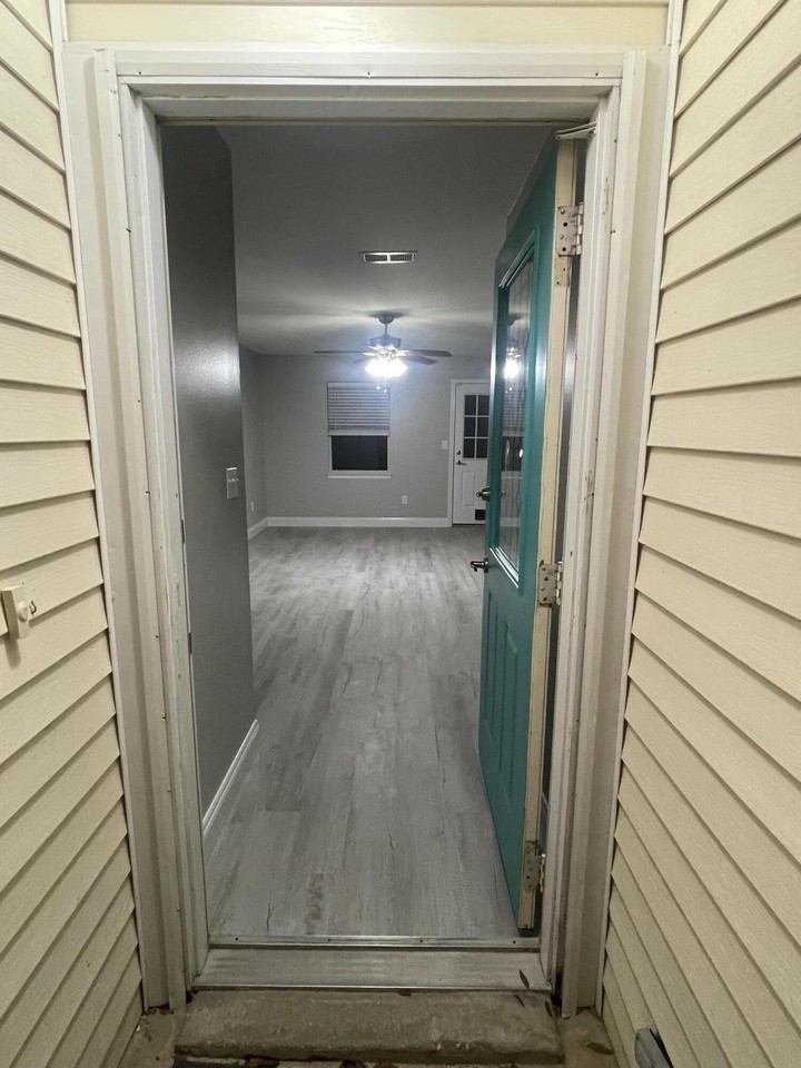 162 Meadowbrook Ct - Photo 4 of 38
