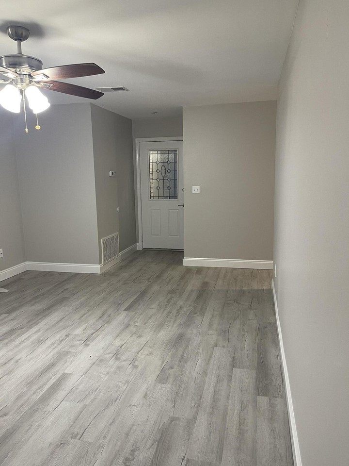162 Meadowbrook Ct - Photo 7 of 38