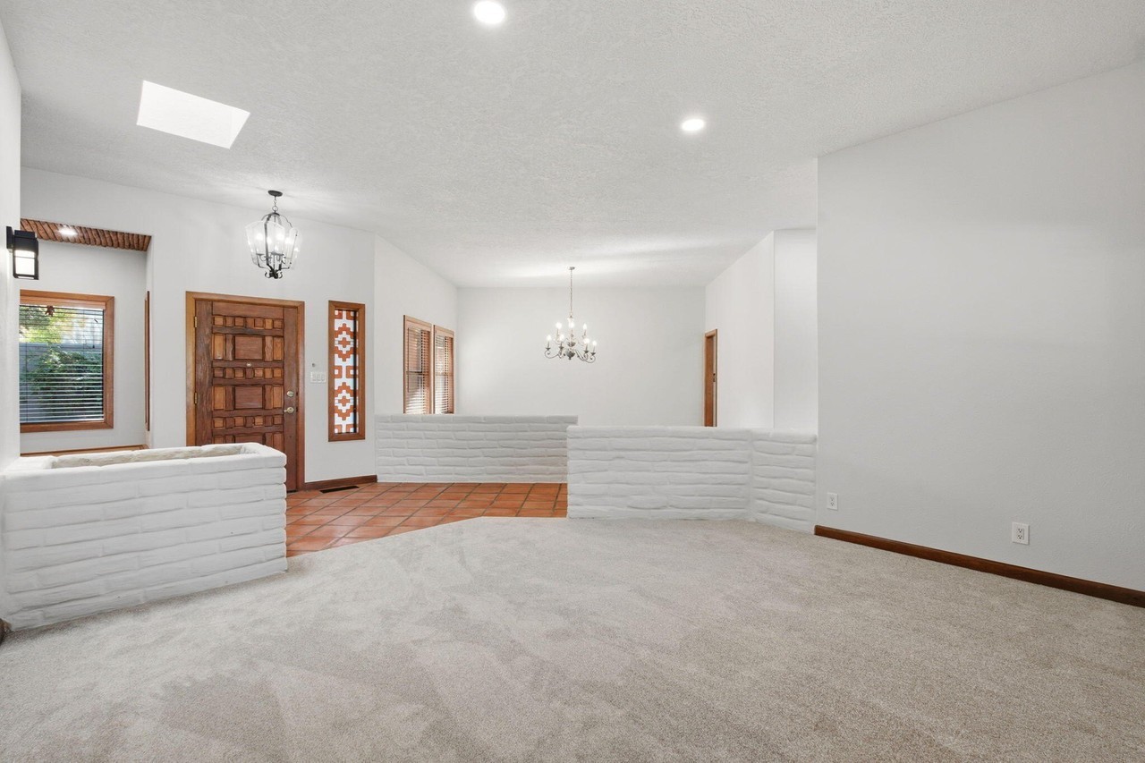 1405 Soplo Rd Se - Photo 6 of 50