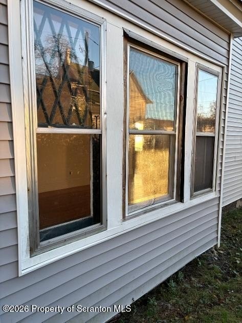 62 Belmont St - Photo 6 of 35