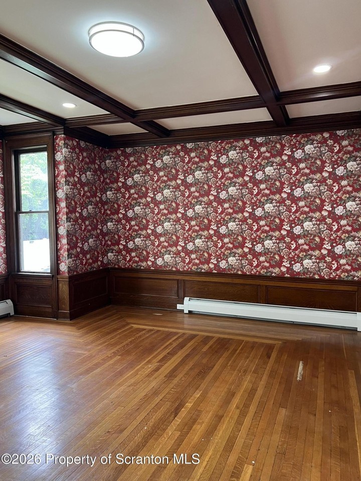 1528 Wyoming Ave #1 - Photo 4 of 8