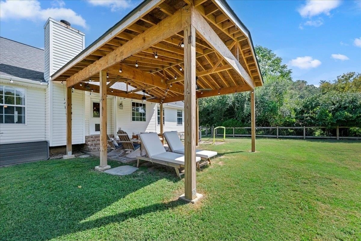 3011 Tyree Springs Rd - Photo 3 of 37
