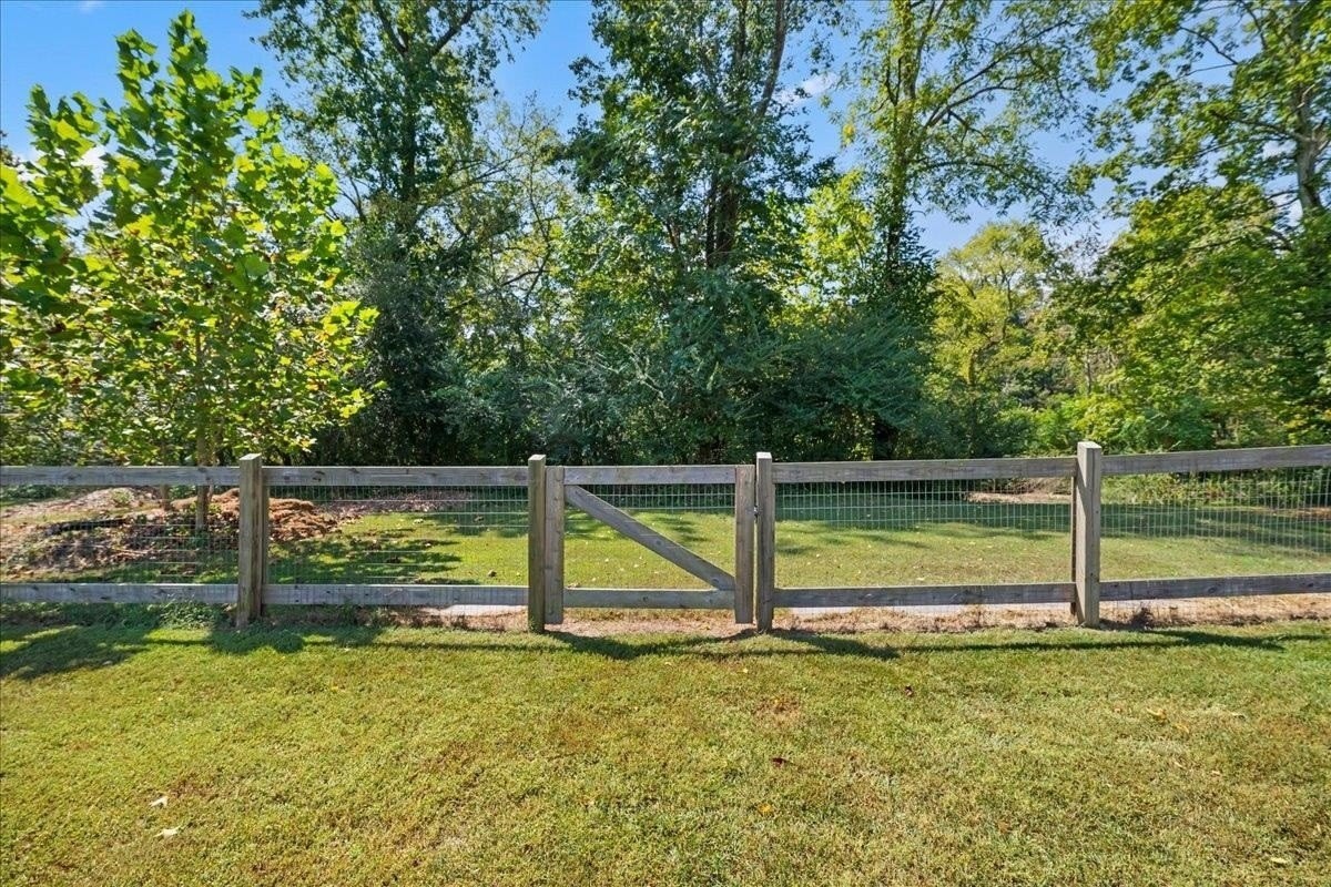 3011 Tyree Springs Rd - Photo 7 of 37