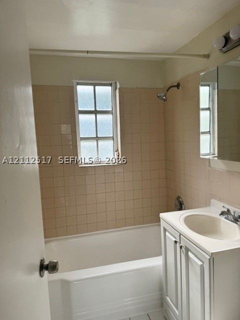 3 Sidonia Ave #1 - Photo 6 of 7