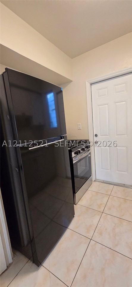 725 83rd St #3 - Photo 4 of 16