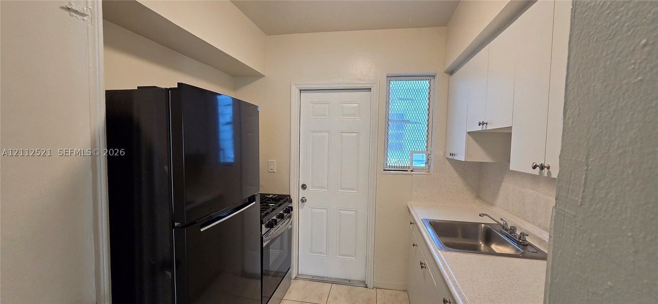 725 83rd St #3 - Photo 6 of 16