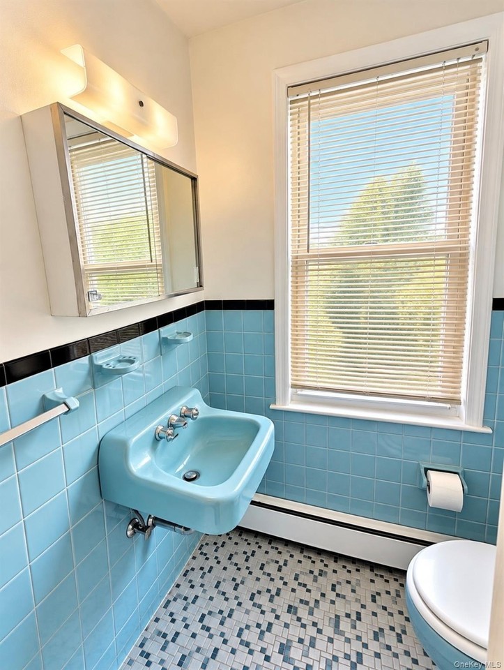 668 Highland Ave #1S - Photo 7 of 10