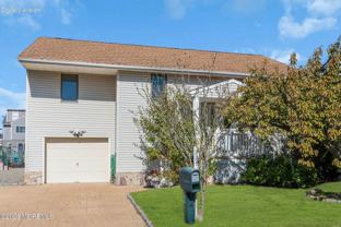 229 Pine Dr - Photo 1 of 1
