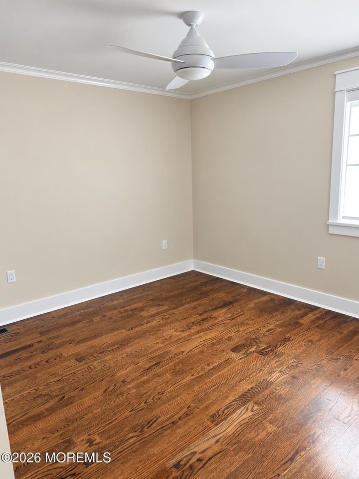 57 Howland Ave #5 - Photo 6 of 14