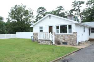 featured image of 254 Admiral Ave