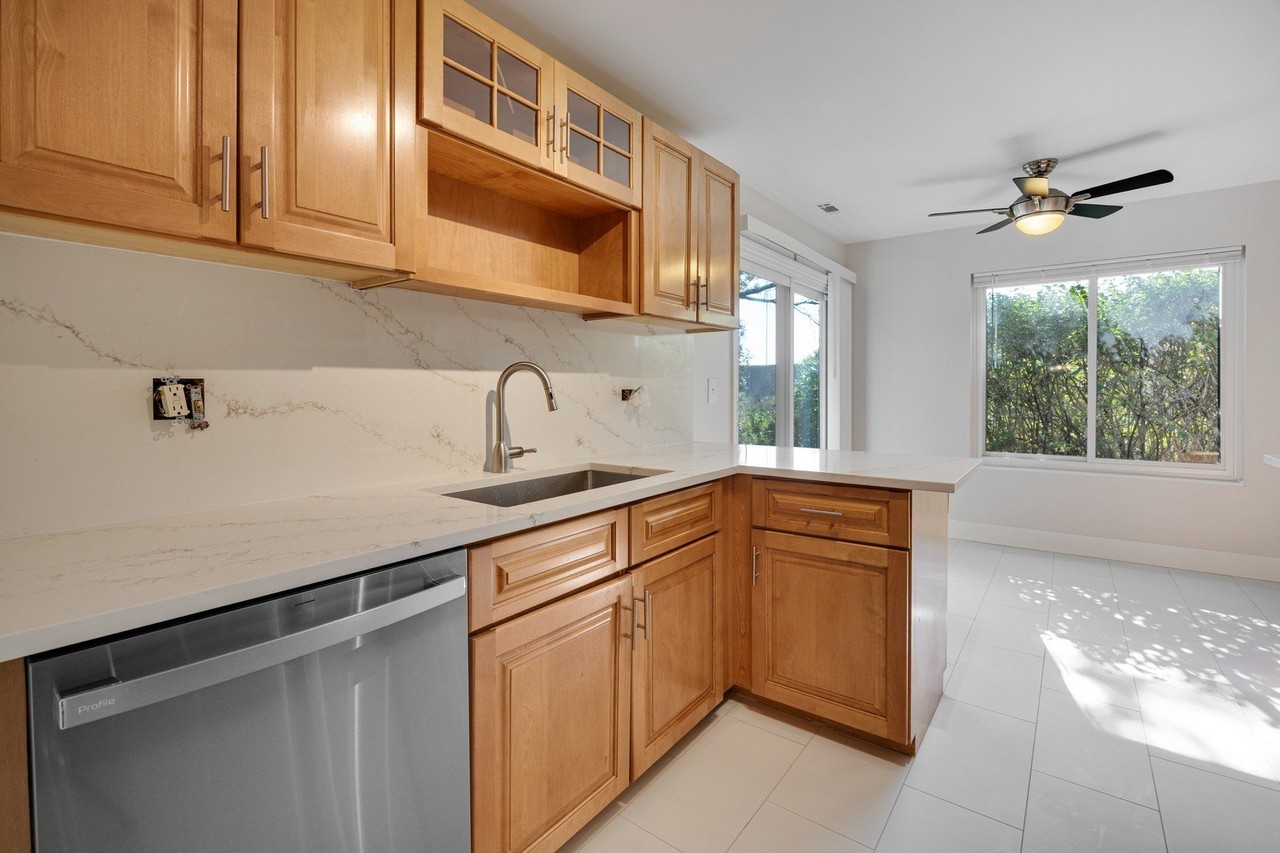 1001 Yosemite Trl #A1 - Photo 3 of 24