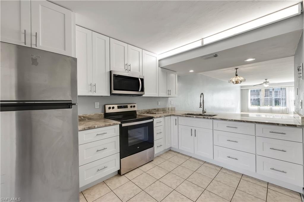 4200 Looking Glass Ln #4207 - Photo 3 of 16