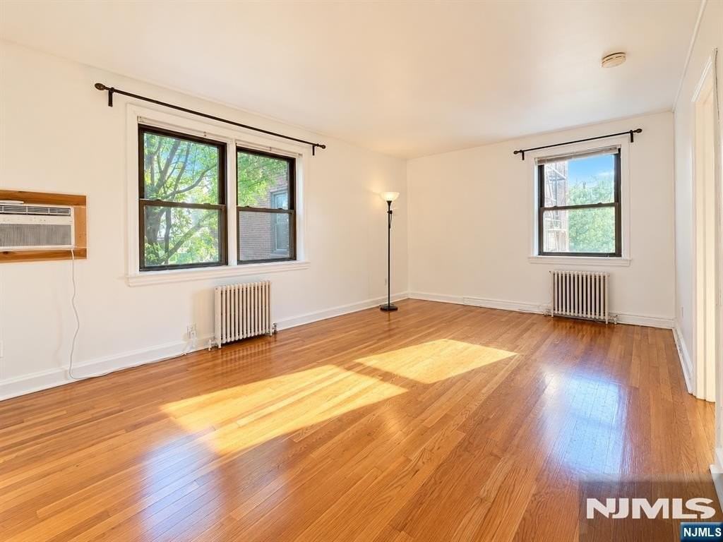 418 Main St #C2 - Photo 3 of 7