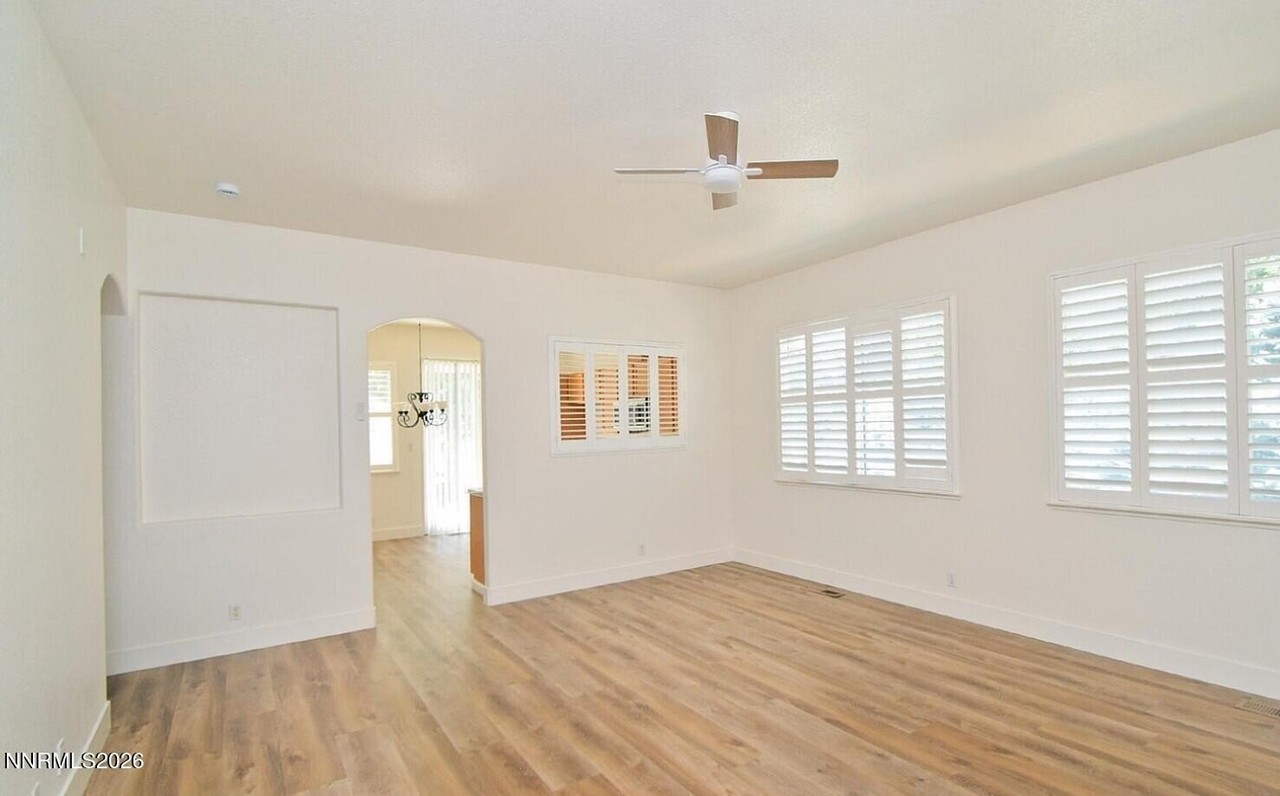 1895 Cambridge Hills Ct - Photo 5 of 21
