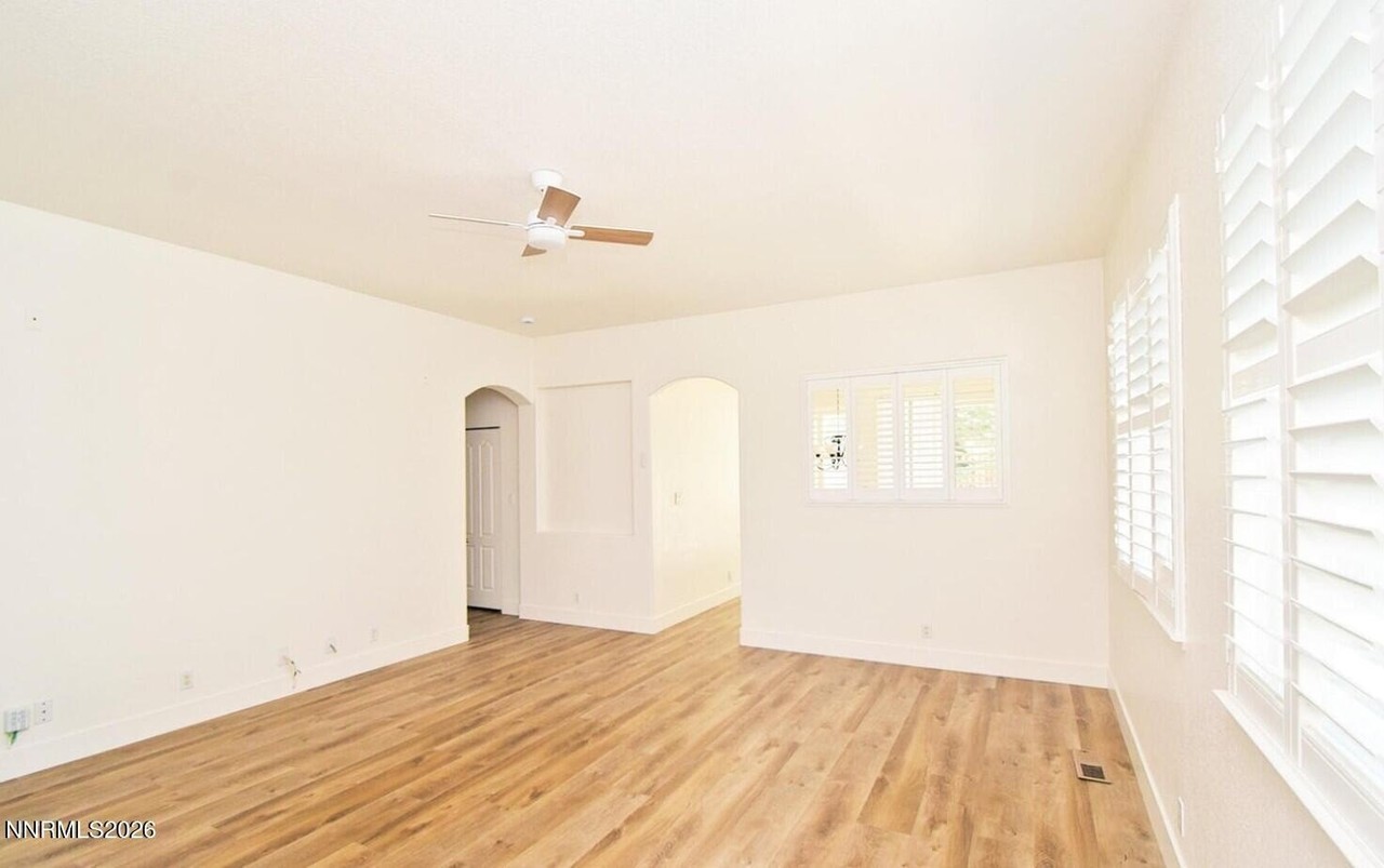 1895 Cambridge Hills Ct - Photo 6 of 21