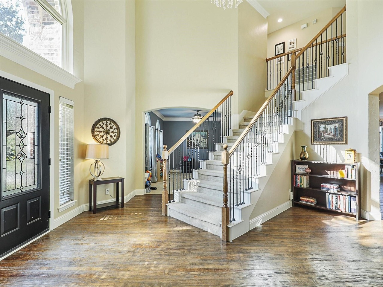 2050 Sleepy Hollow Trl - Photo 5 of 40