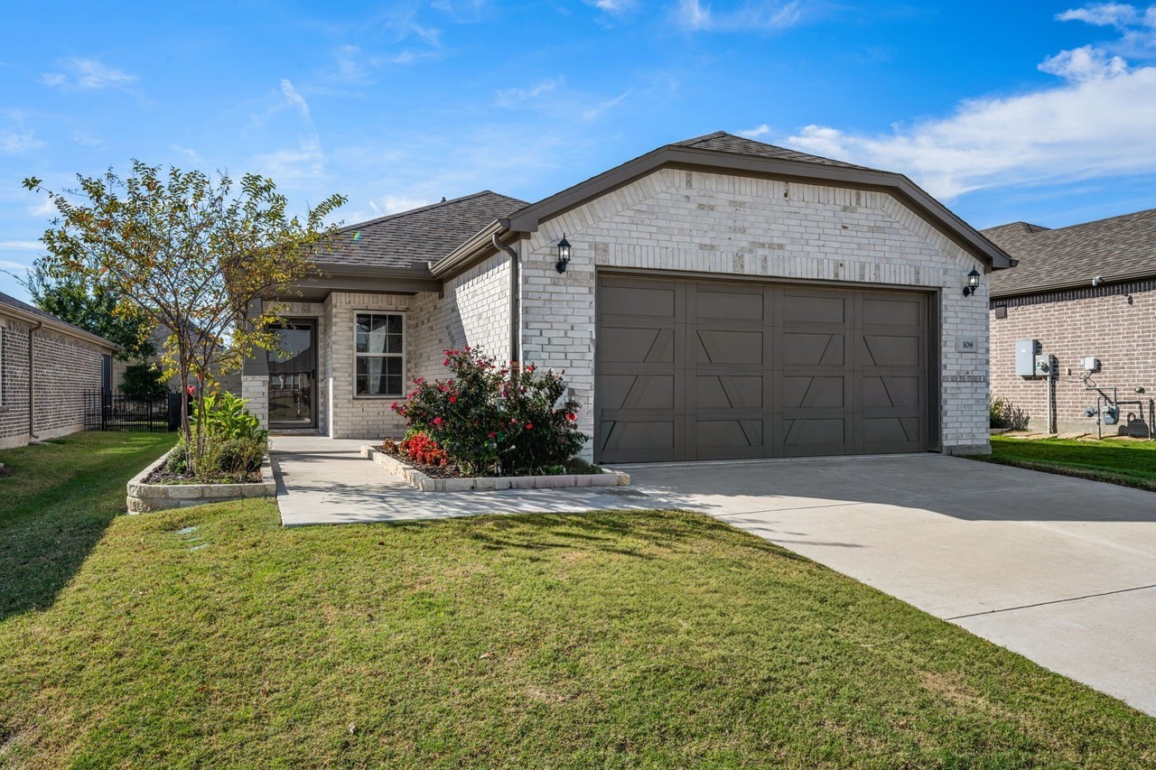 108 Sleepy Willow Ln - Photo 5 of 33