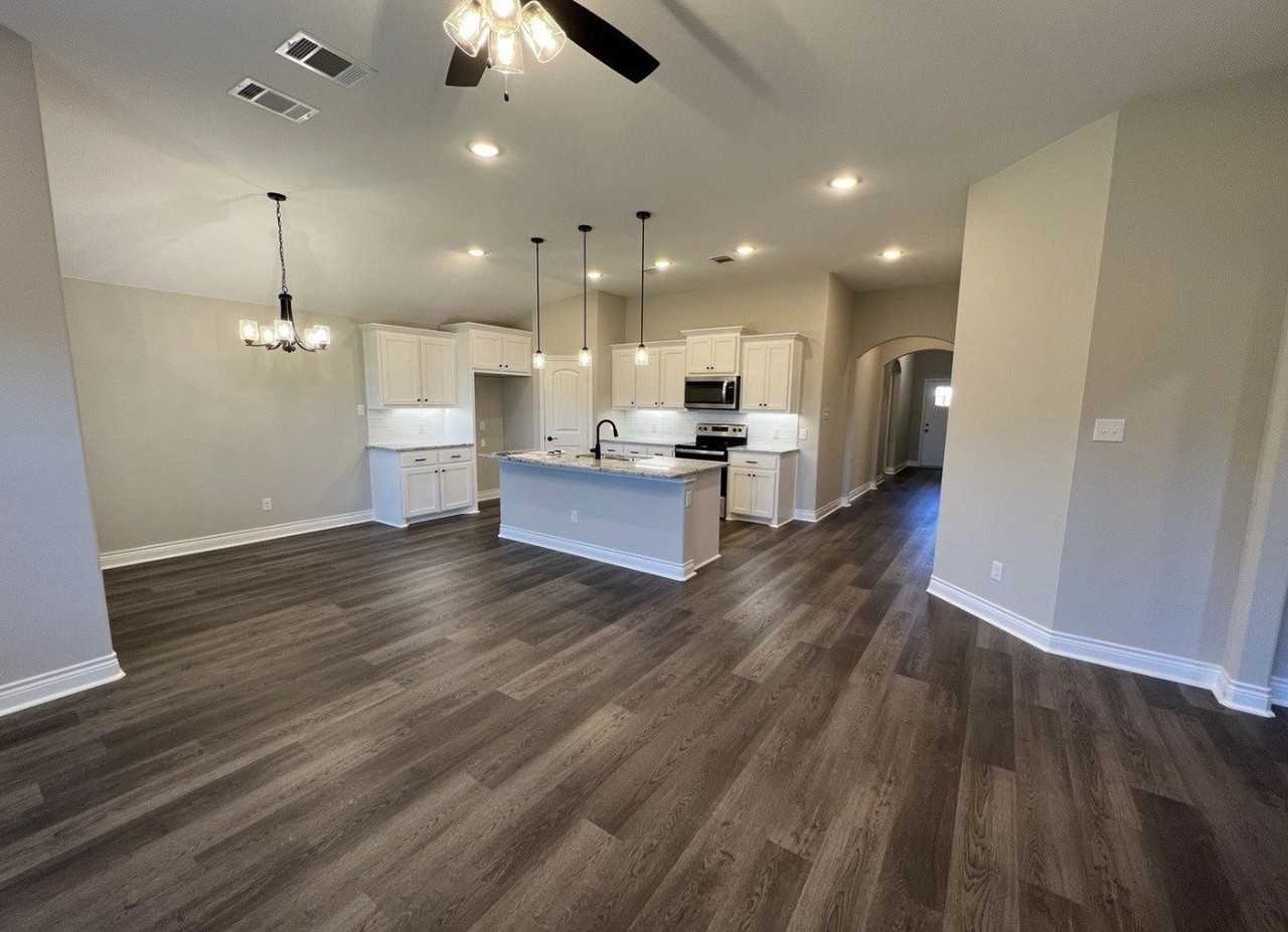 7505 Scott Ln - Photo 2 of 17