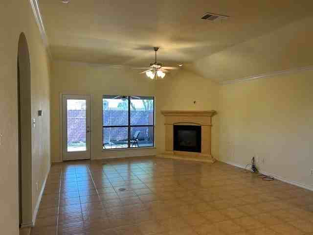 28 Emerald Pond Dr - Photo 5 of 19