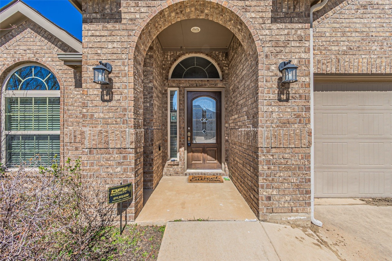 16509 Amistad Ave - Photo 4 of 40