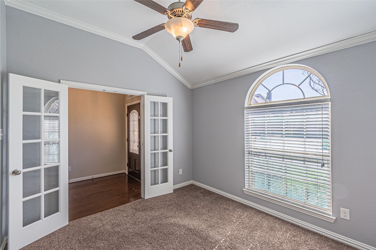 16509 Amistad Ave - Photo 7 of 40