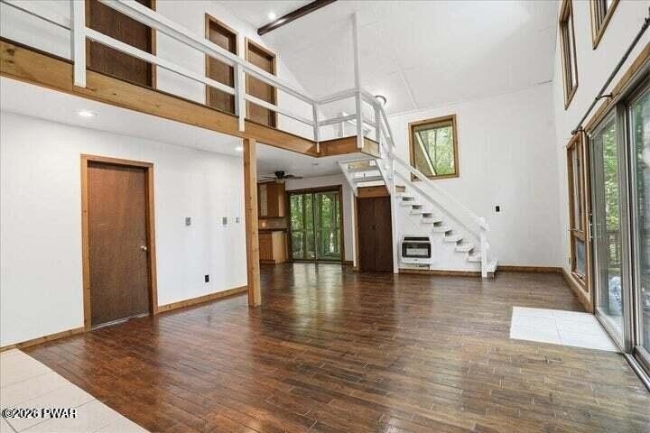 Split Rail Ln - Photo 2 of 27