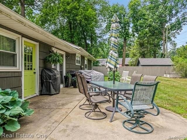 5674 Brunswick Blvd - Photo 5 of 22