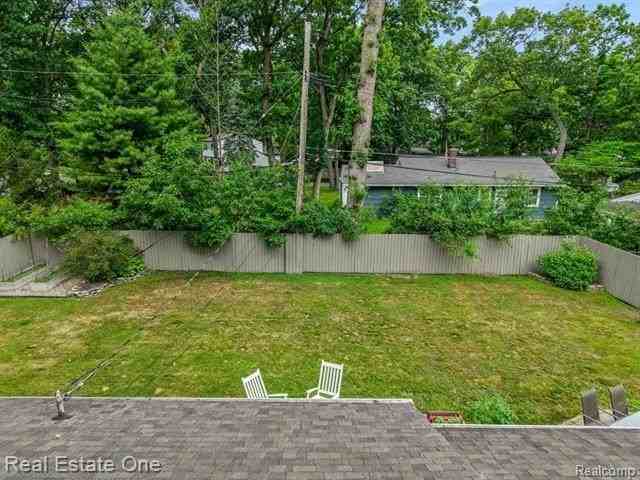 5674 Brunswick Blvd - Photo 7 of 22
