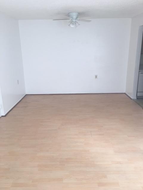 1201 Lake Victoria Dr #L - Photo 5 of 8