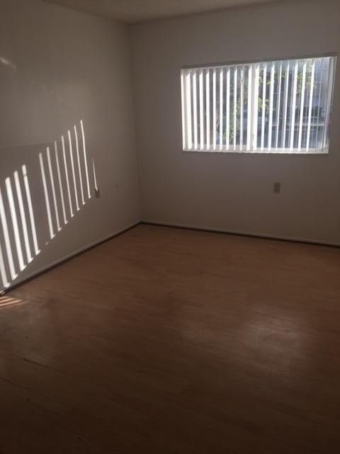 1201 Lake Victoria Dr #L - Photo 7 of 8
