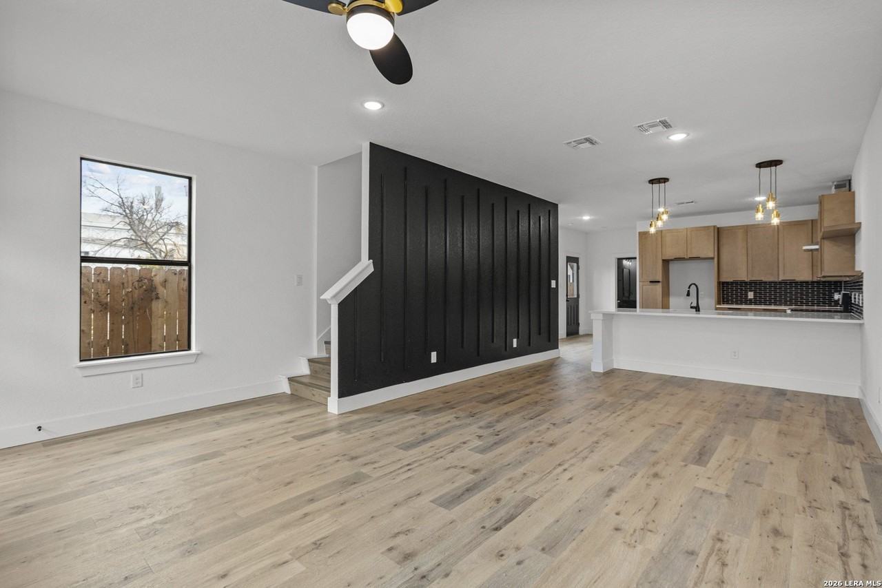 125 Dashiell St #102 - Photo 3 of 32