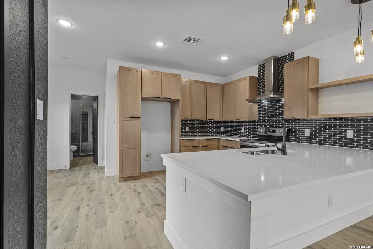 125 Dashiell St #102 - Photo 5 of 32