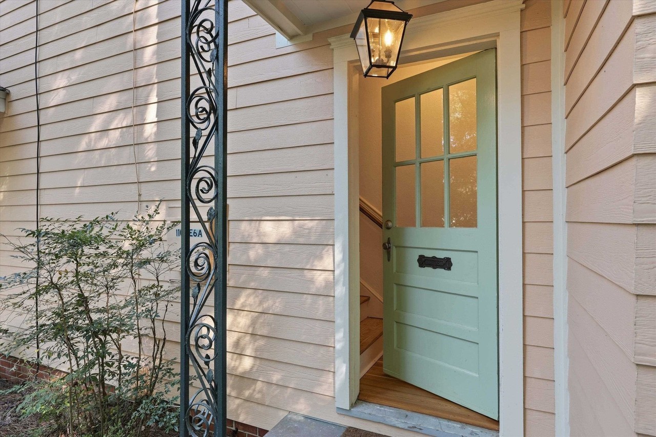 1109 E 6th Ave #A - Photo 7 of 50
